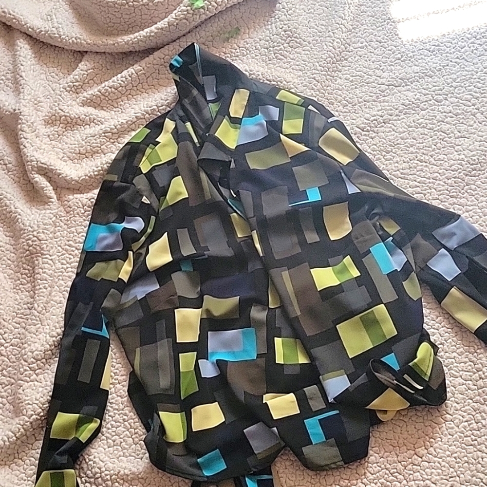AshleyStewart 18W crop top tie